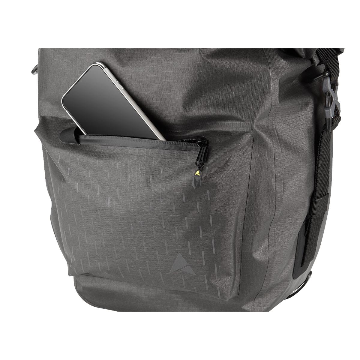 altura thunderstorm adventure pannier